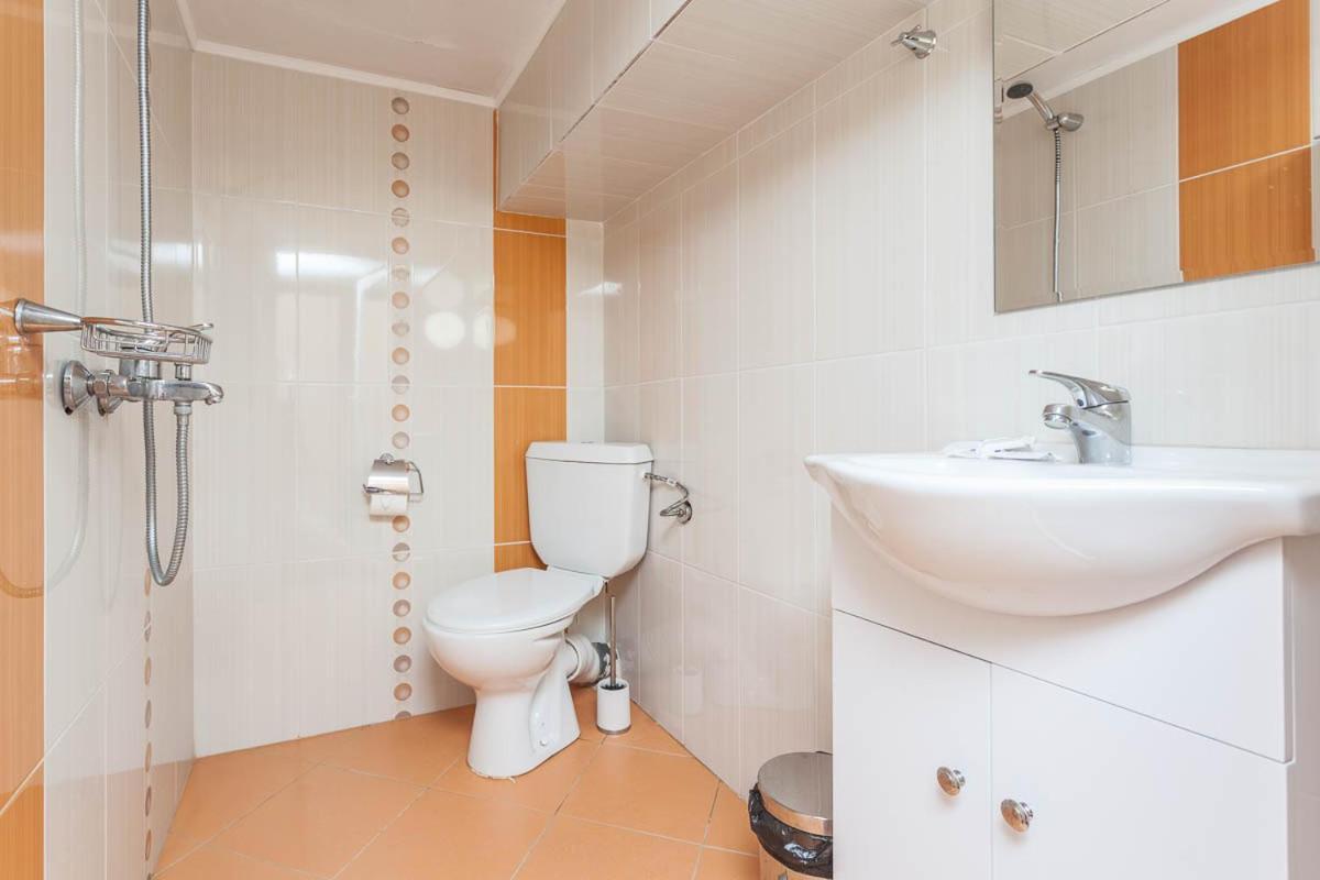 Hotel Central Point Szófia Kültér fotó