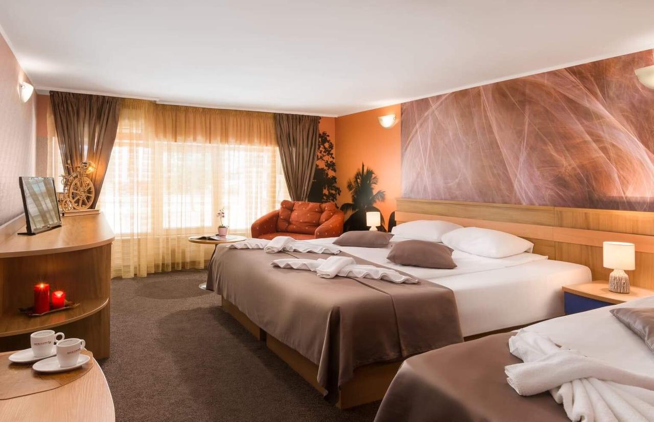 Hotel Central Point Szófia Kültér fotó