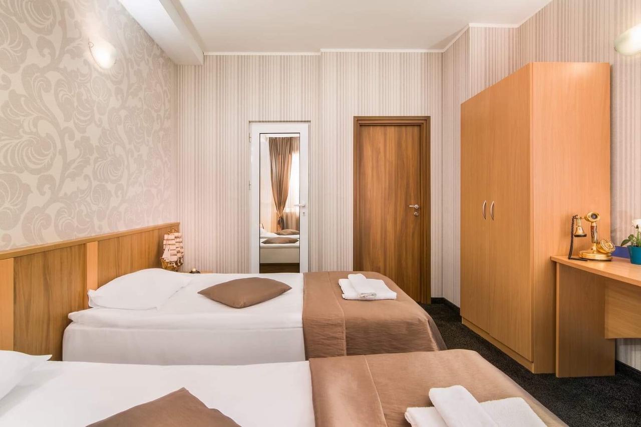 Hotel Central Point Szófia Kültér fotó