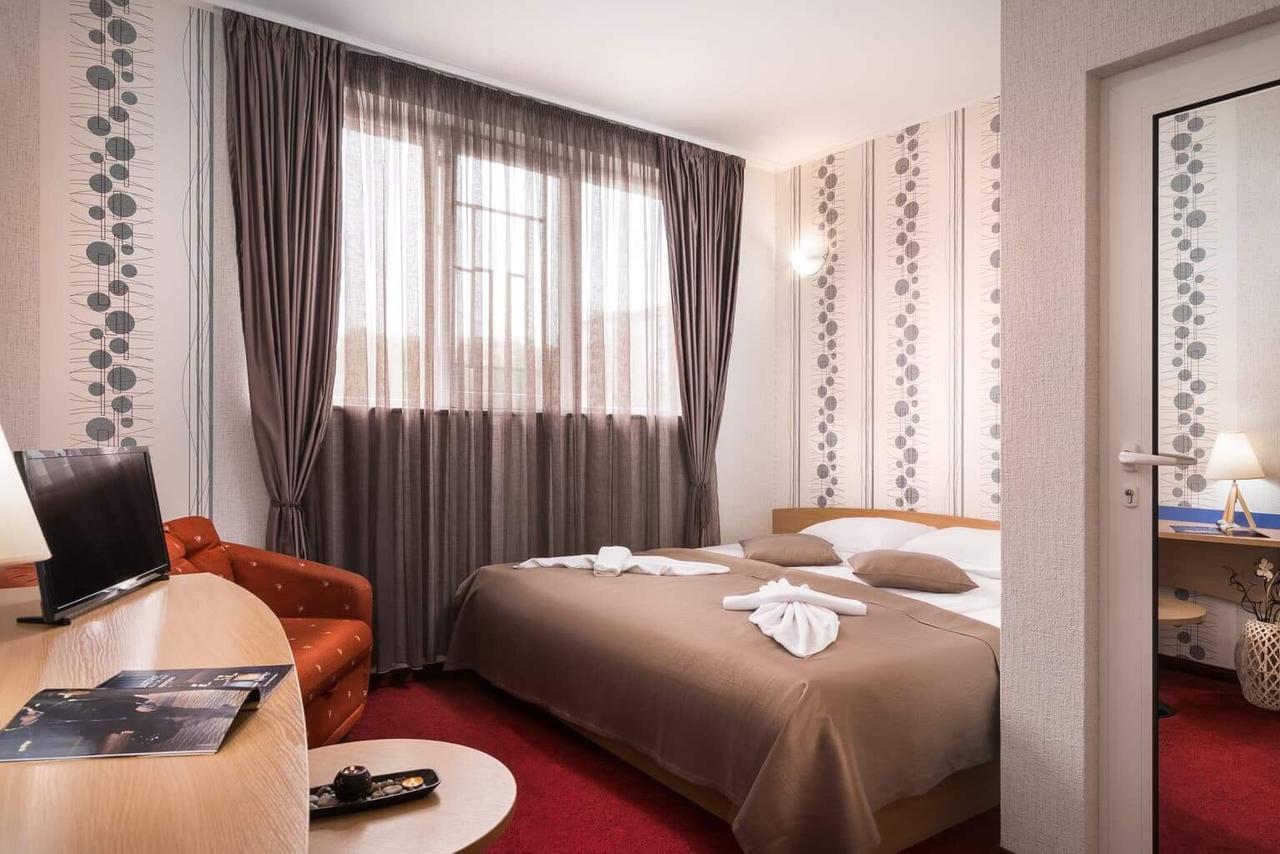 Hotel Central Point Szófia Kültér fotó